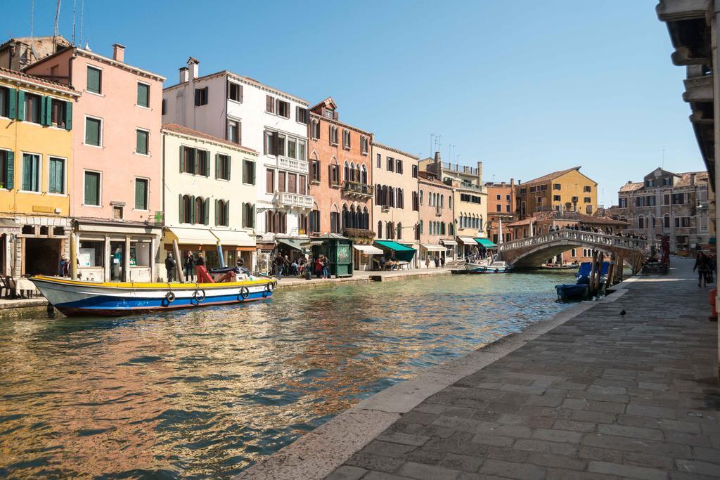 Ghetto Modern Apt For 4, Venice Lägenhet Exteriör bild