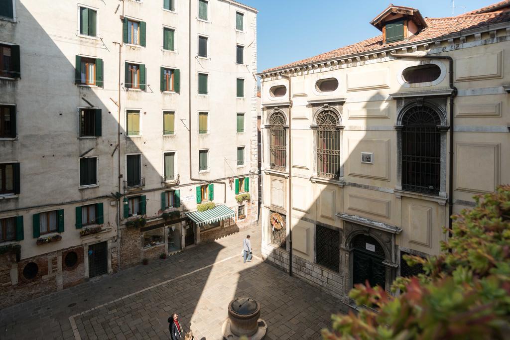Ghetto Modern Apt For 4, Venice Lägenhet Exteriör bild